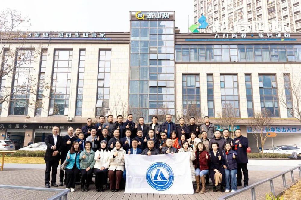 1761016651981441.jpg 1.jpg